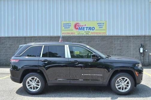2025 Jeep Grand Cherokee Laredo