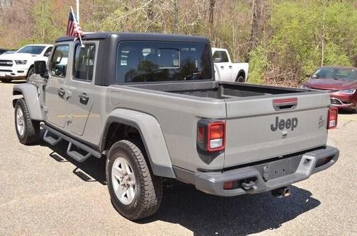 2022 Jeep Gladiator Sport