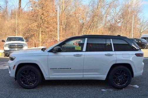 2025 Jeep Grand Cherokee Summit