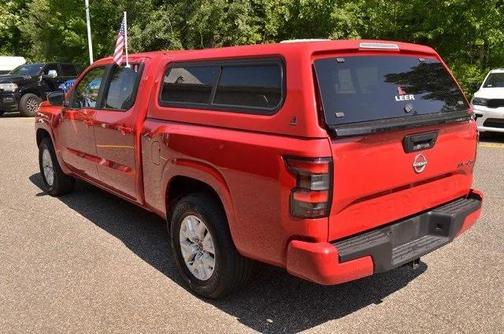 2022 Nissan Frontier SV