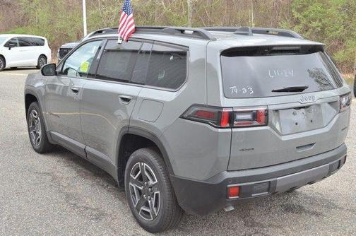 Sting Gray Clearcoat 2026 Jeep Cherokee LAREDO/LIMITED