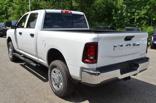 2025 RAM 2500 Tradesman Crew Cab 4x4 6'4' Box