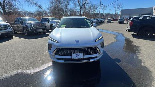 Iridescent White Tricoat 2026 Buick Envision Avenir AWD