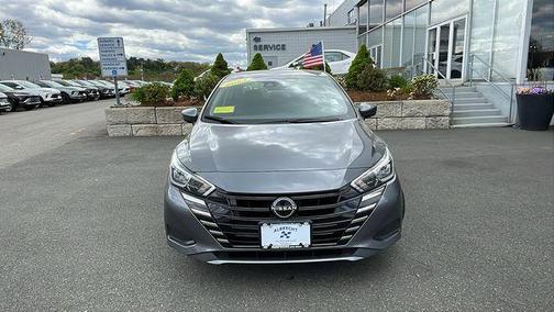 Gun Metallic 2023 Nissan Versa 1.6 SV