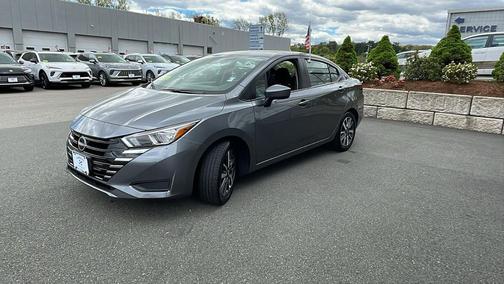Gun Metallic 2023 Nissan Versa 1.6 SV