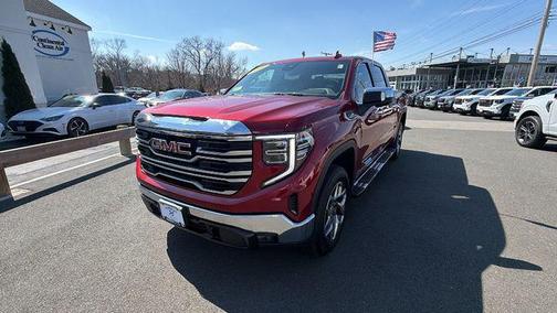 Cayenne Red Tintcoat 2022 GMC Sierra 1500 SLT