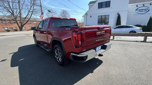 Cayenne Red Tintcoat 2022 GMC Sierra 1500 SLT