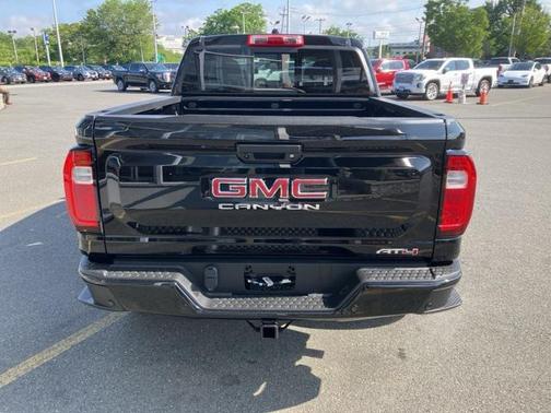 2025 GMC Canyon Base