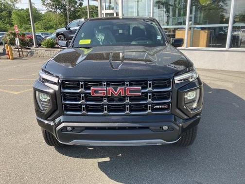 2025 GMC Canyon Base