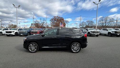 2023 GMC Terrain Denali