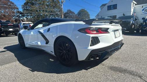 2025 Chevrolet Corvette Stingray w/2LT