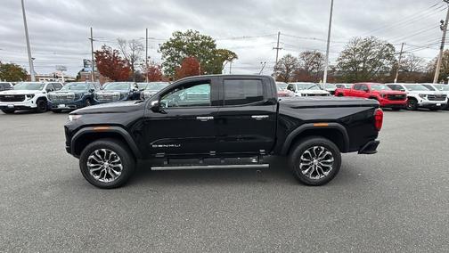 2023 GMC Canyon Denali