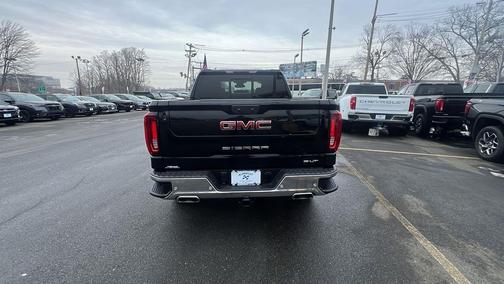 2022 GMC Sierra 1500 SLT