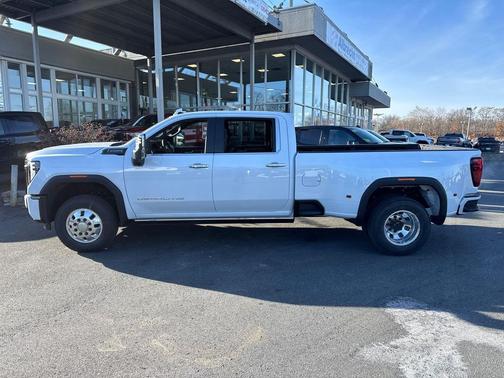 2026 GMC Sierra 3500 Denali