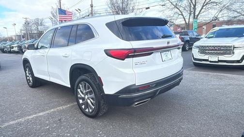 2025 Buick Enclave Preferred FWD