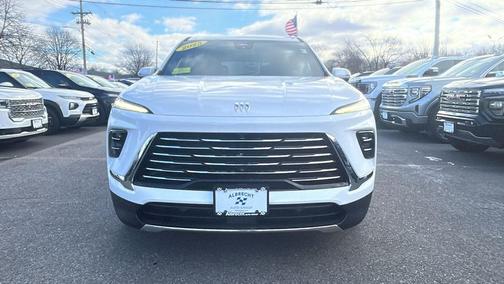 2025 Buick Enclave Preferred FWD