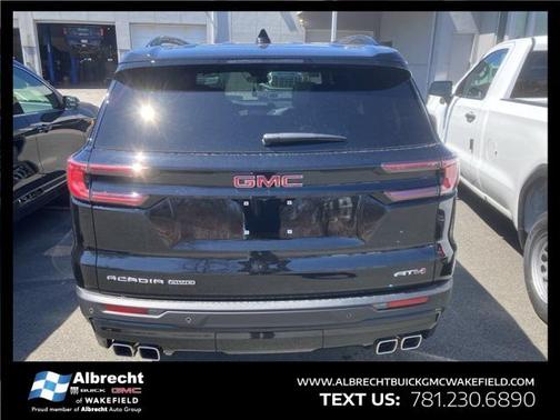 2025 GMC Acadia AWD AT4