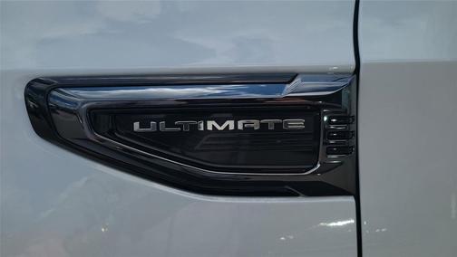 Glacier White Tricoat 2026 GMC Yukon Denali Ultimate