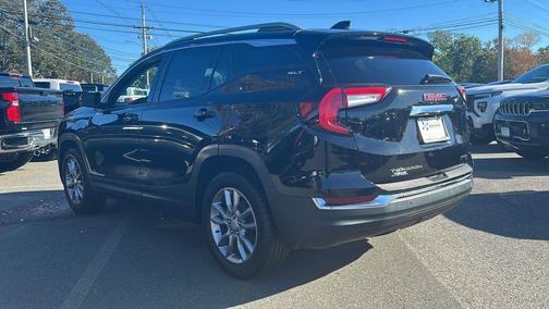 2022 GMC Terrain SLT