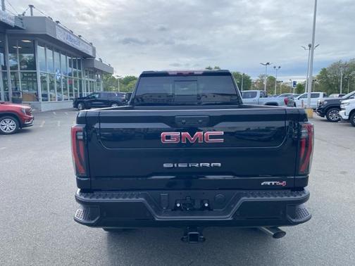 2025 GMC Sierra 2500 AT4