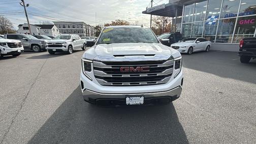 2024 GMC Sierra 1500 SLE