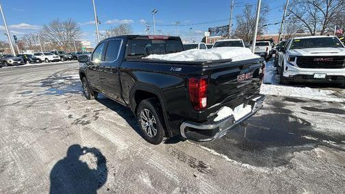 Onyx Black 2026 GMC Sierra 1500 SLE