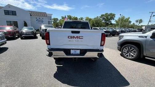 Summit White 2026 GMC Sierra 2500 SLE