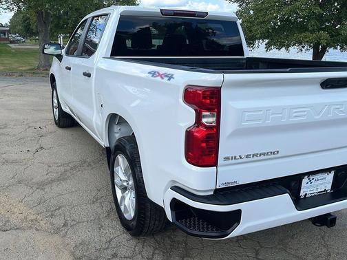 2022 Chevrolet Silverado 1500 Custom