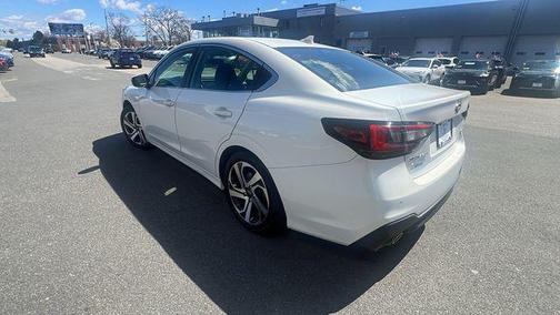 Crystal White Pearl 2022 Subaru Legacy Limited
