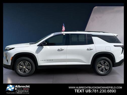 2025 Chevrolet Traverse LT