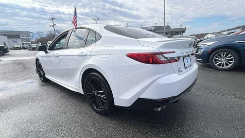 Ice Cap 2025 Toyota Camry SE