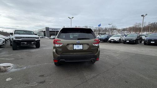 2023 Subaru Forester Premium