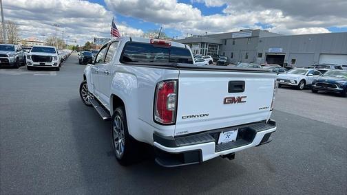 Summit White 2018 GMC Canyon Denali