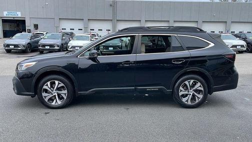 Crystal Black Silica 2021 Subaru Outback Limited
