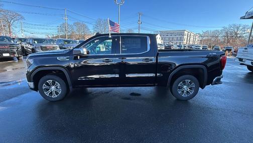 2026 GMC Sierra 1500 SLE