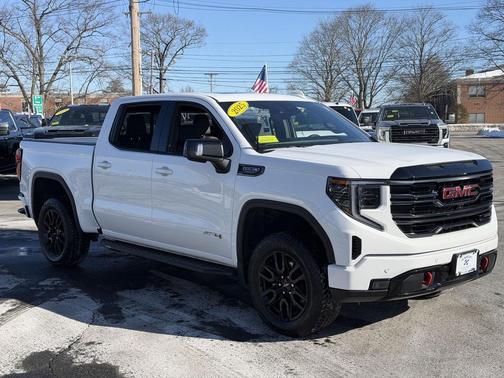 2025 GMC Sierra 1500 AT4