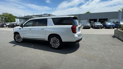 White Frost Tricoat 2023 GMC Yukon XL Denali Ultimate