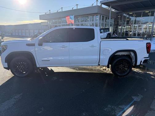 2022 GMC Sierra 1500 Elevation