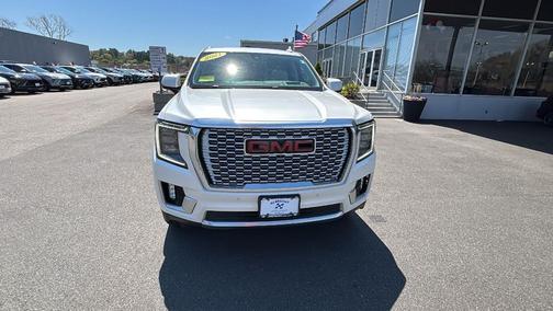 White Frost Tricoat 2021 GMC Yukon Denali