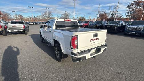 2022 GMC Canyon AT4