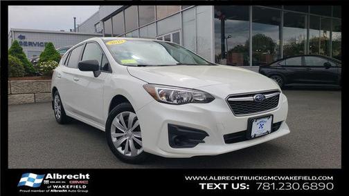 Crystal White Pearl 2019 Subaru Impreza 2.0i