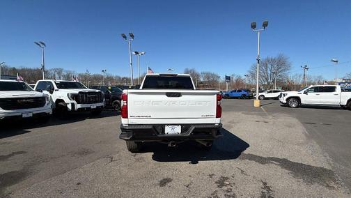2024 Chevrolet Silverado 2500 Custom