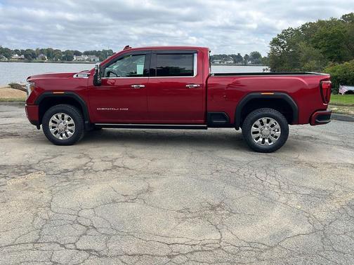 2021 GMC Sierra 2500 Denali