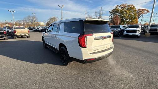2021 GMC Yukon XL SLT