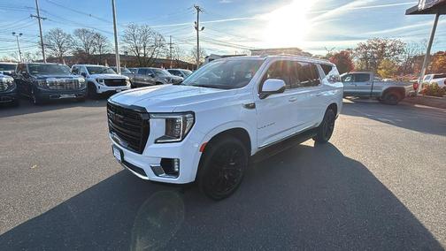 2021 GMC Yukon XL SLT
