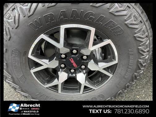 2025 GMC Canyon Base