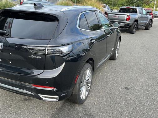 2025 Buick Envision Avenir AWD