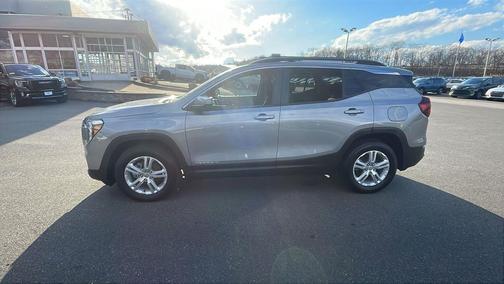 2023 GMC Terrain SLE