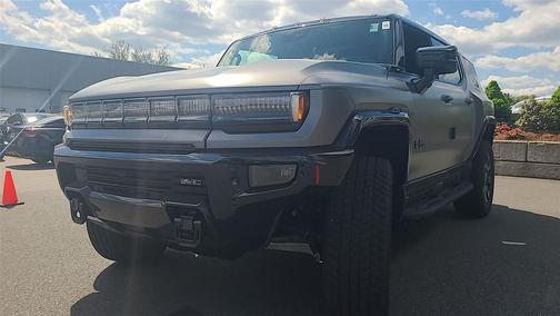 Magnus Gray Matte 2026 GMC HUMMER EV SUV 3X