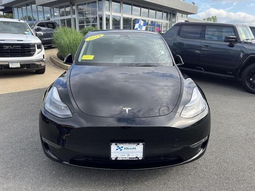 2024 Tesla Model Y Performance Dual Motor All-Wheel Drive